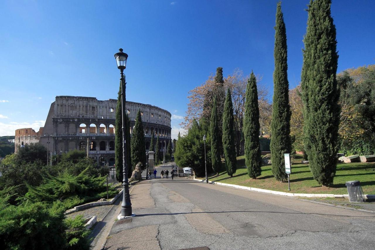 Roman Holiday Colosseo Екстер'єр фото