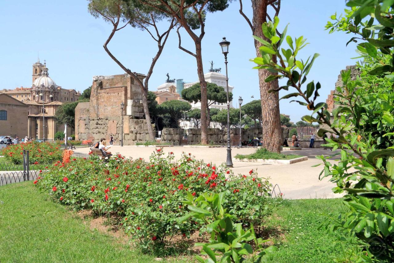 Roman Holiday Colosseo Екстер'єр фото